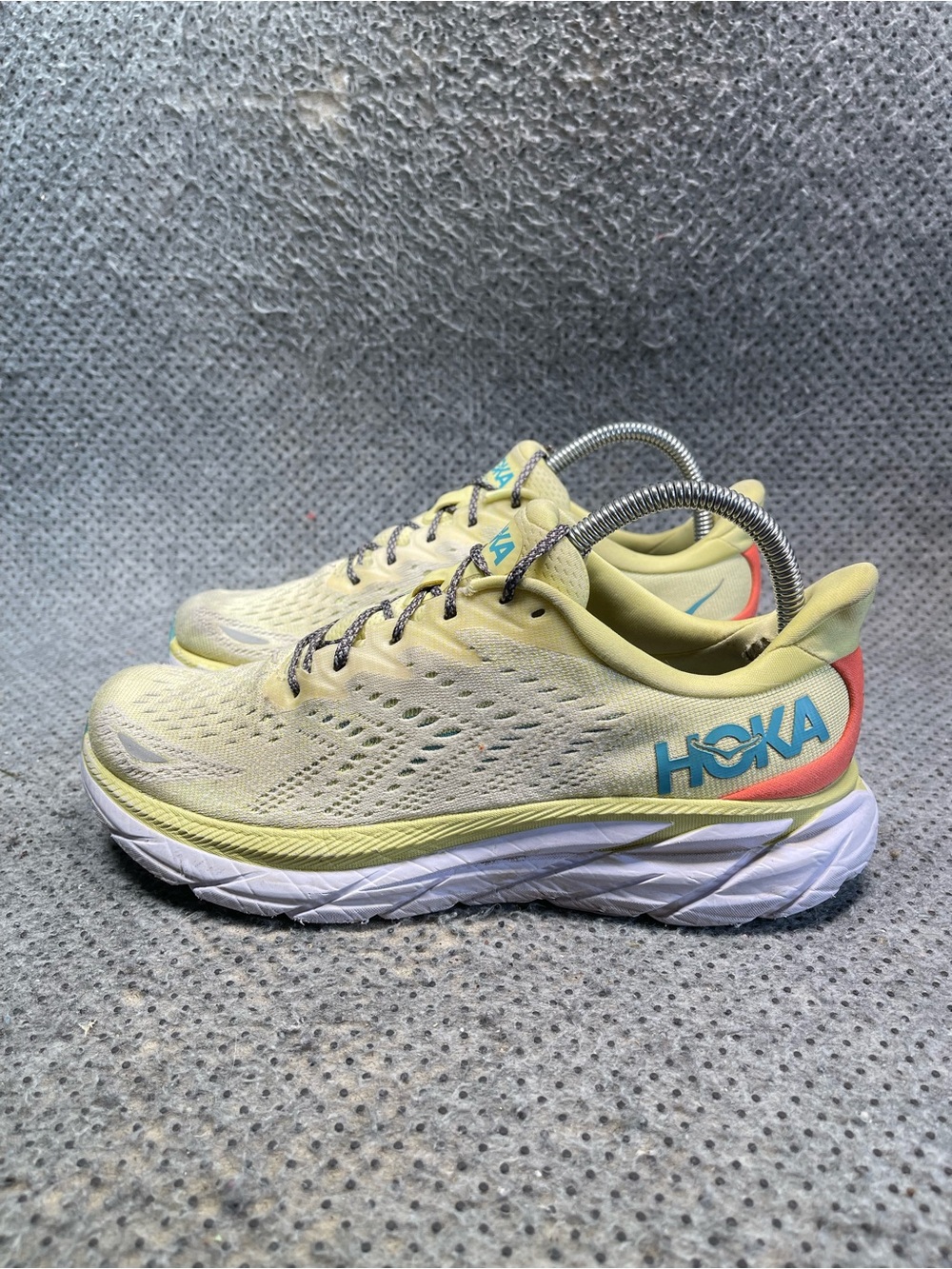 Hoka One One Clifton 8 Yellow Running Shoes Size 7.5 Women’s